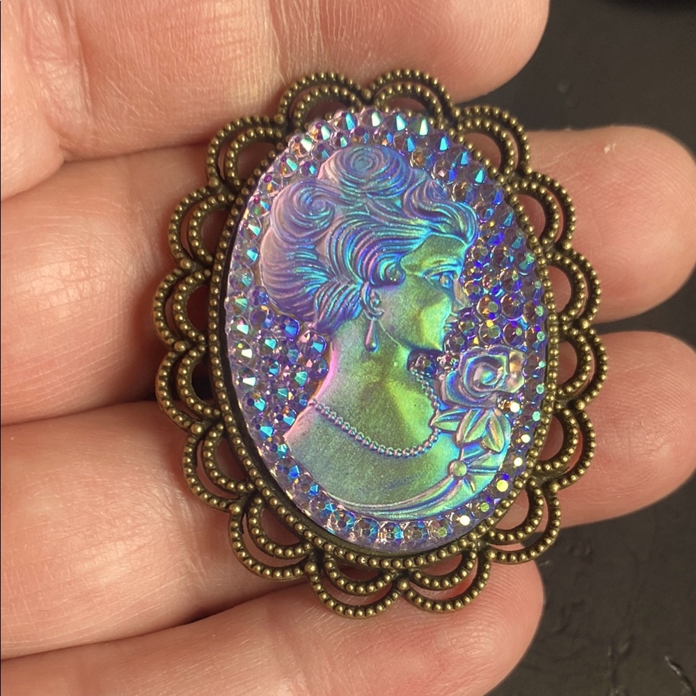 Cameo Brooch holographic cameo purple blue scalloped frame iridescent shimmering